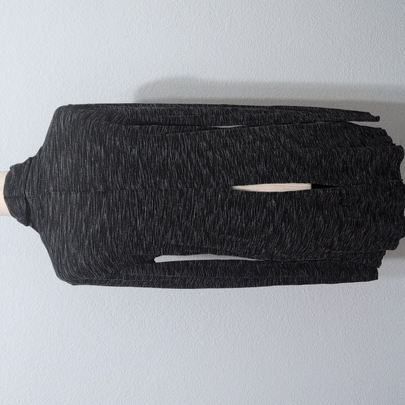 Free People Stone Cold Split Back Turtleneck Heathered Gray Black Medium - Picture 6 of 12